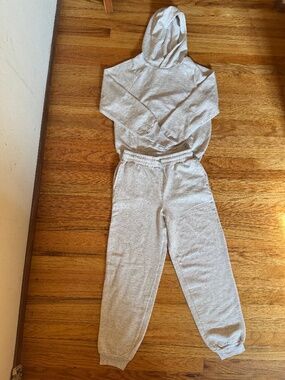 NWOT 2 Piece Mondetta Fleece Hoodie & Jogger-Medium 10/12